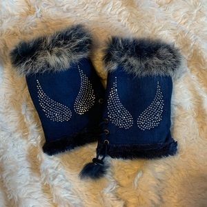Angel Wing Fingerless Fur Gloves